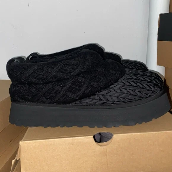 UGG TAZZ VILLA KNIT - Picture 2 of 5